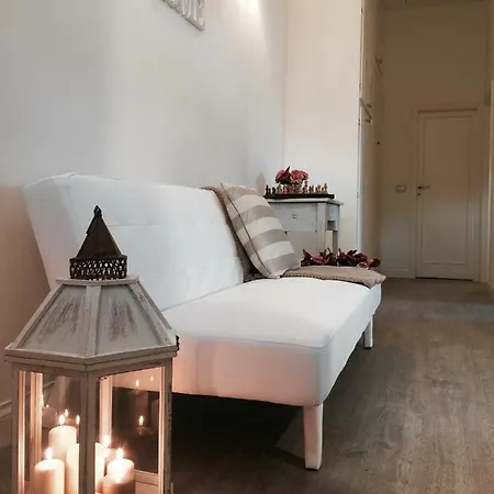 New Lovely Flat Apartment Tavarnuzze